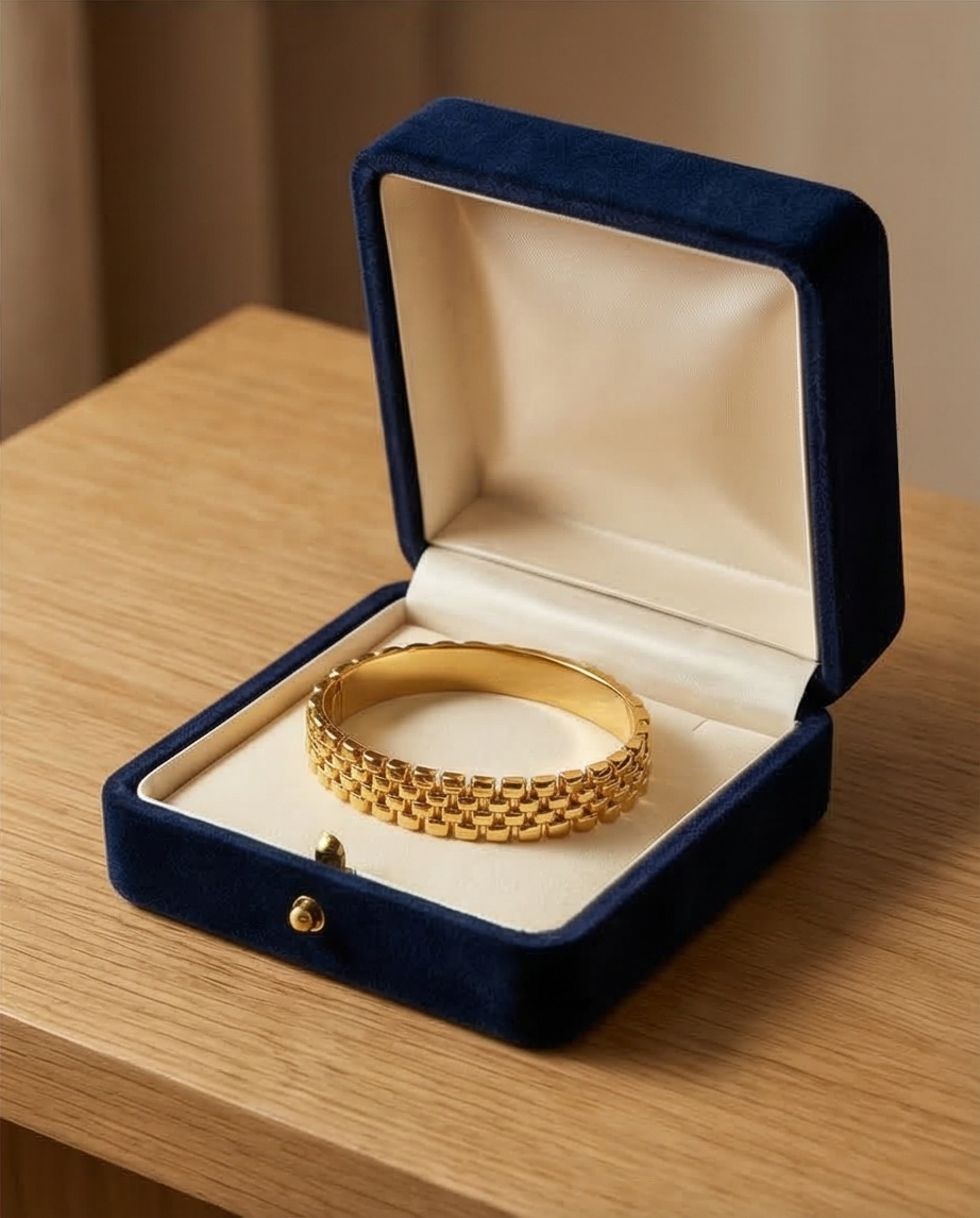 Golden Textured Link Bangle