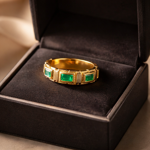 Vintage Emerald Baguette Band Ring