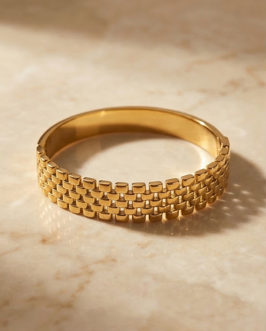 Golden Textured Link Bangle