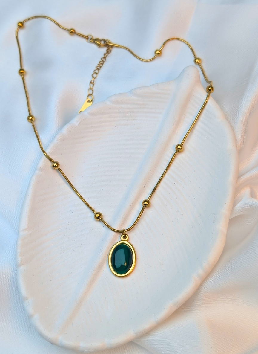 Oval Emerald Necklace