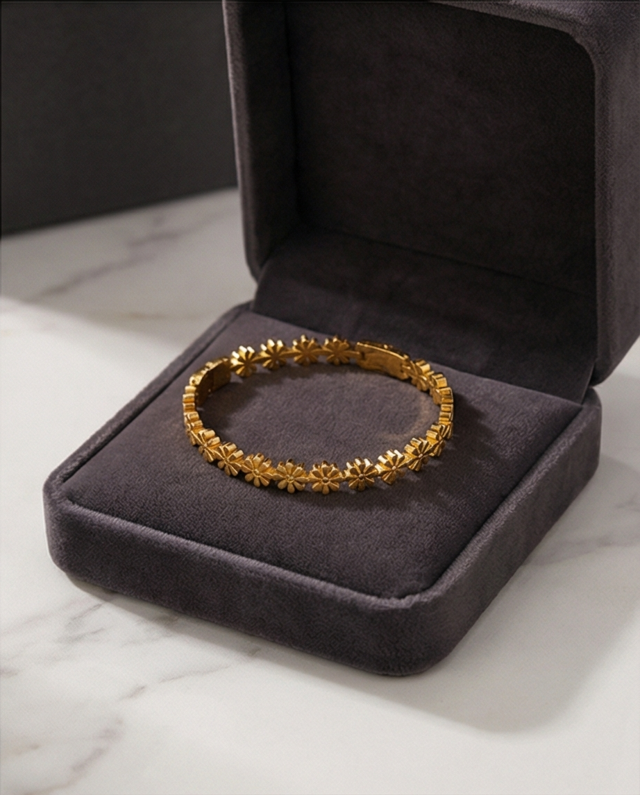 Daisy Flower Hand Cuff Bracelet