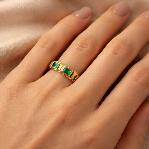 Vintage Emerald Baguette Band Ring