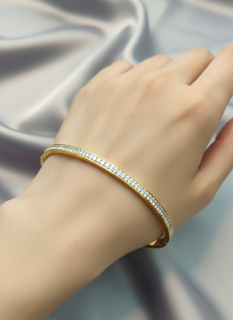 Radiant Luxe Zirconia-Encrusted Bracelet