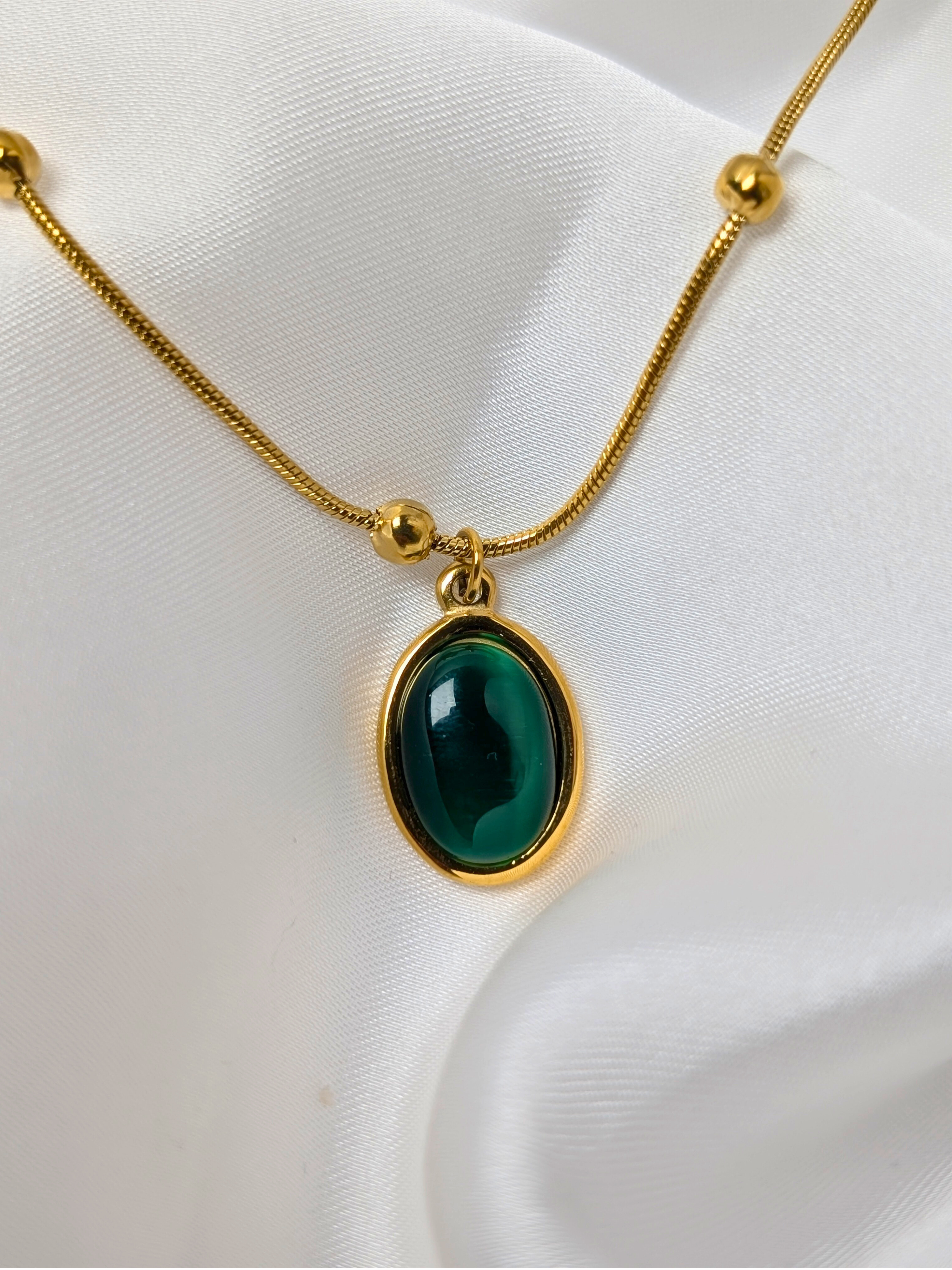 Oval Emerald Necklace