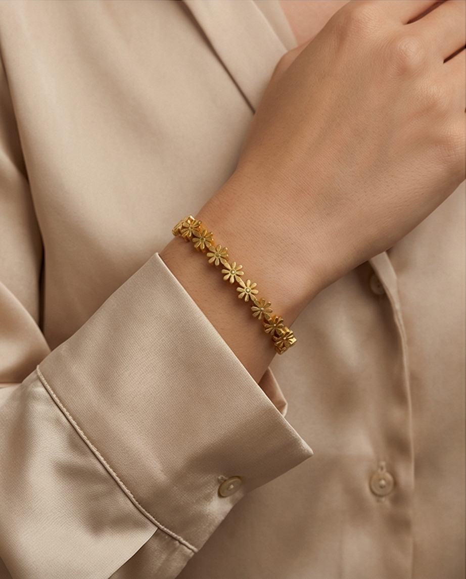 Daisy Flower Hand Cuff Bracelet