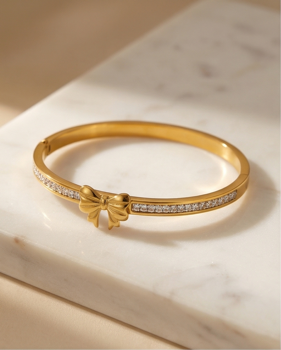 Crystal Bow Hand Cuff