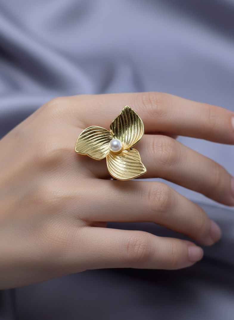 Bloom Pearl Ring