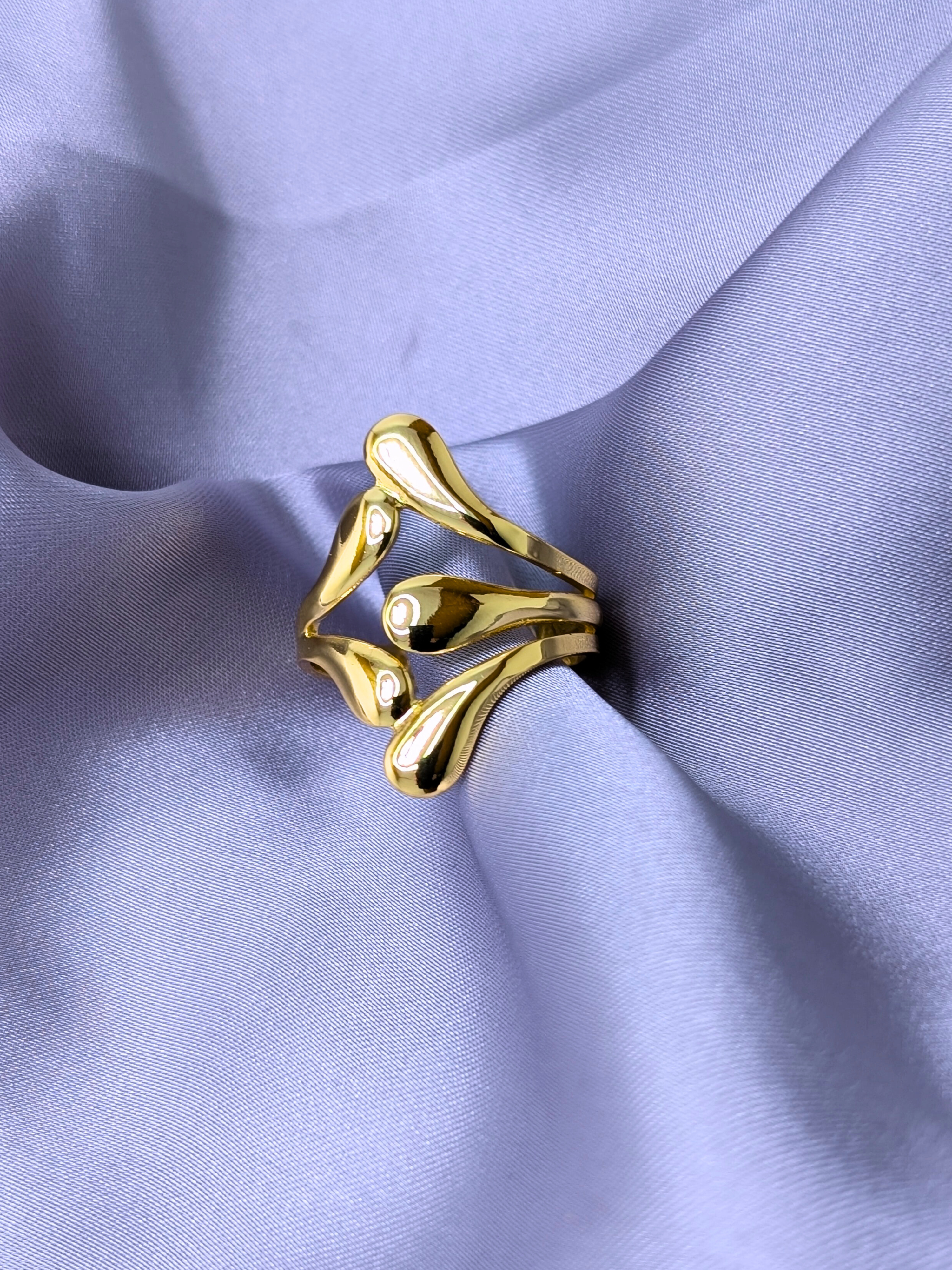 Fluid Triple Teardrop Ring