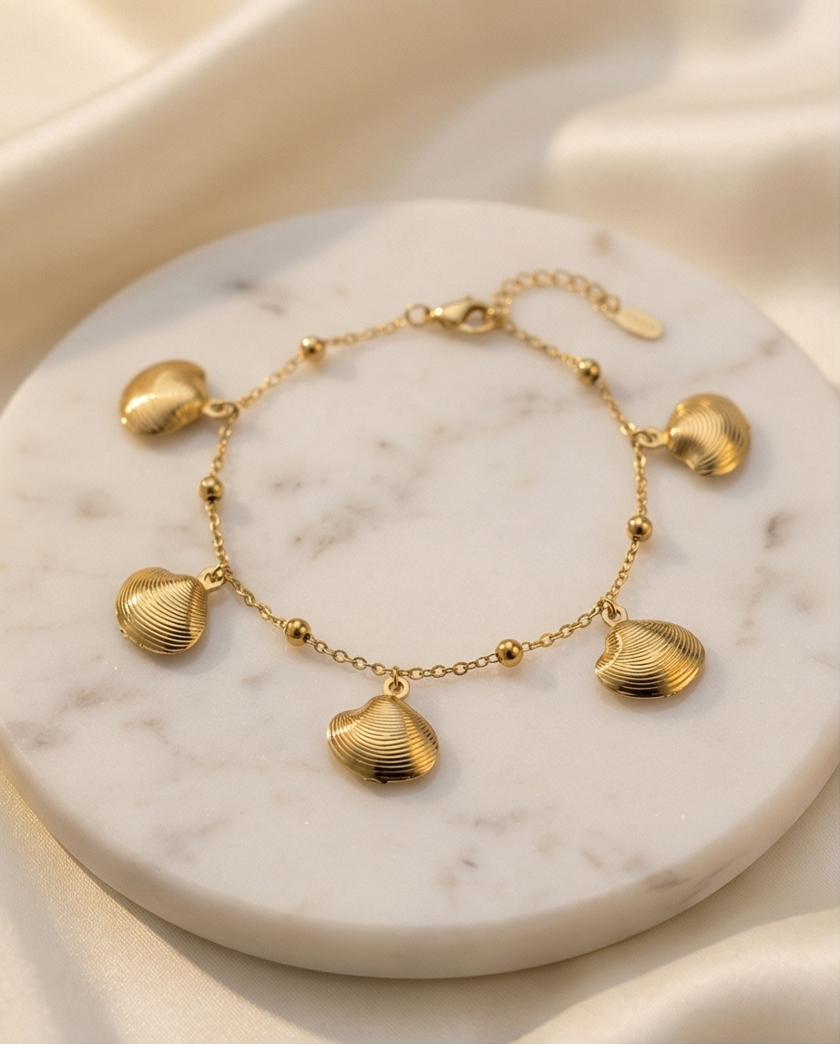 Ocean Breeze Scallop Bracelet