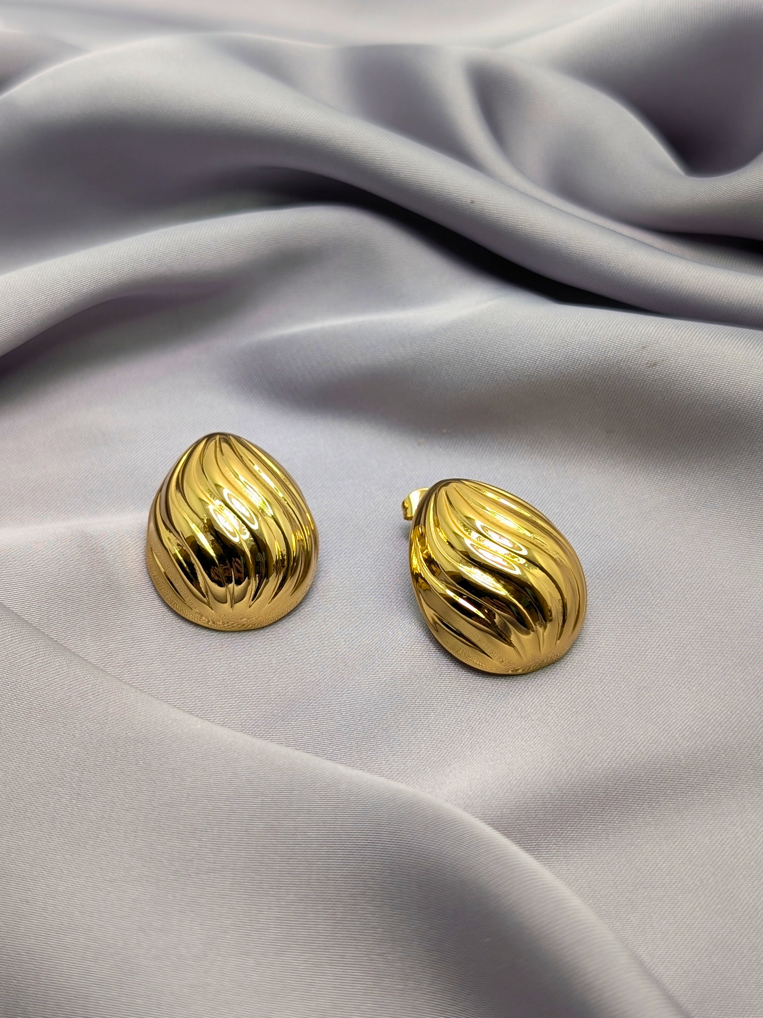 Golden Swirl Dome Earrings