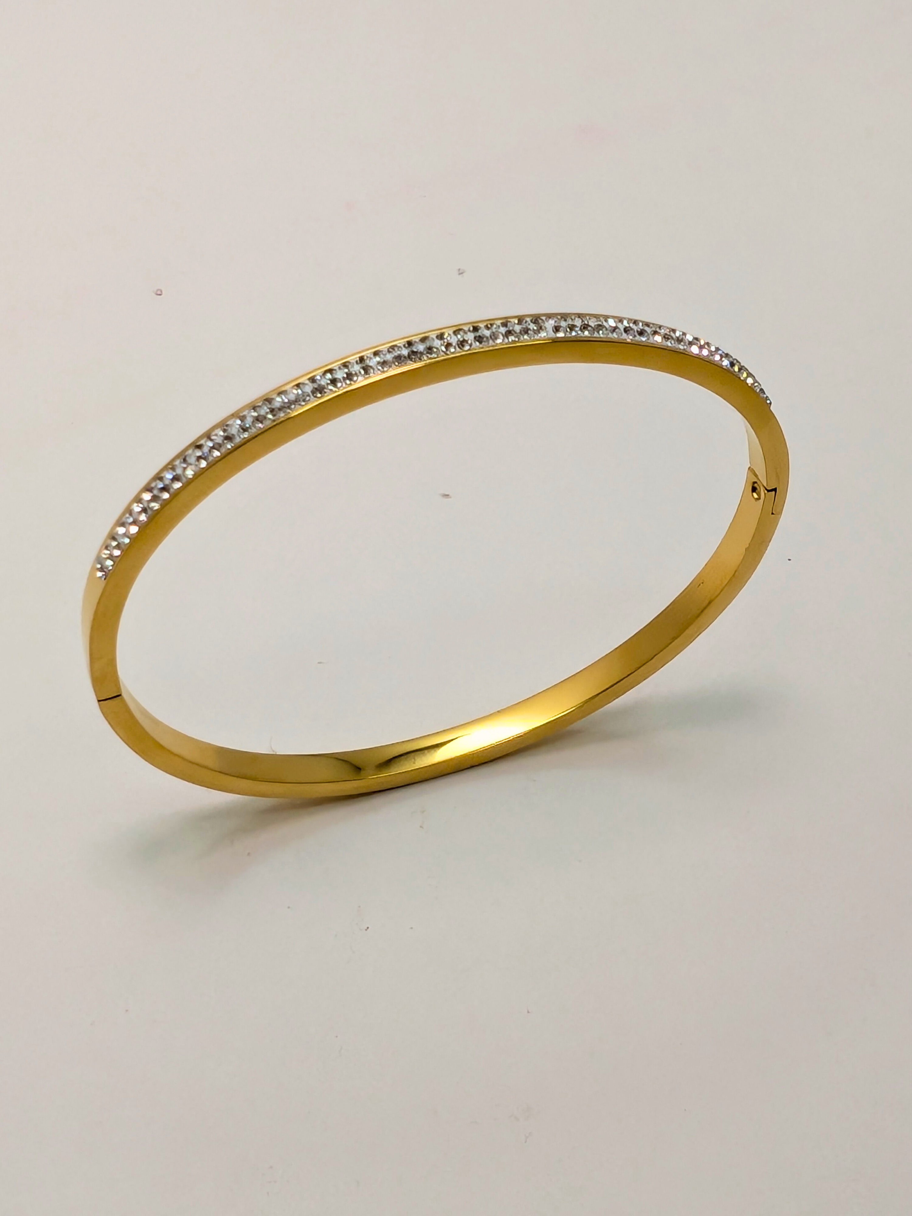 Radiant Luxe Zirconia-Encrusted Bracelet