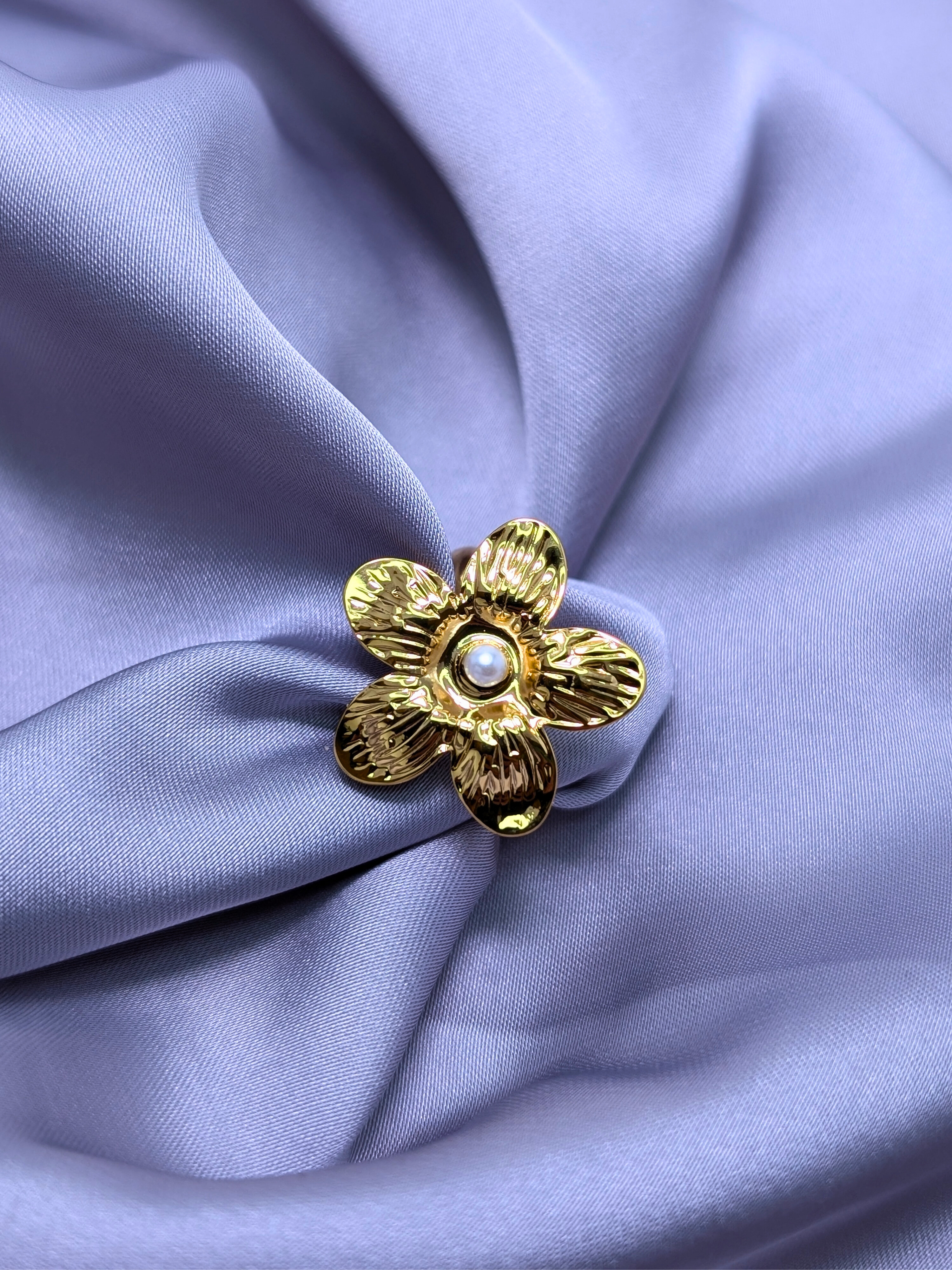 Bloom Pearl Ring