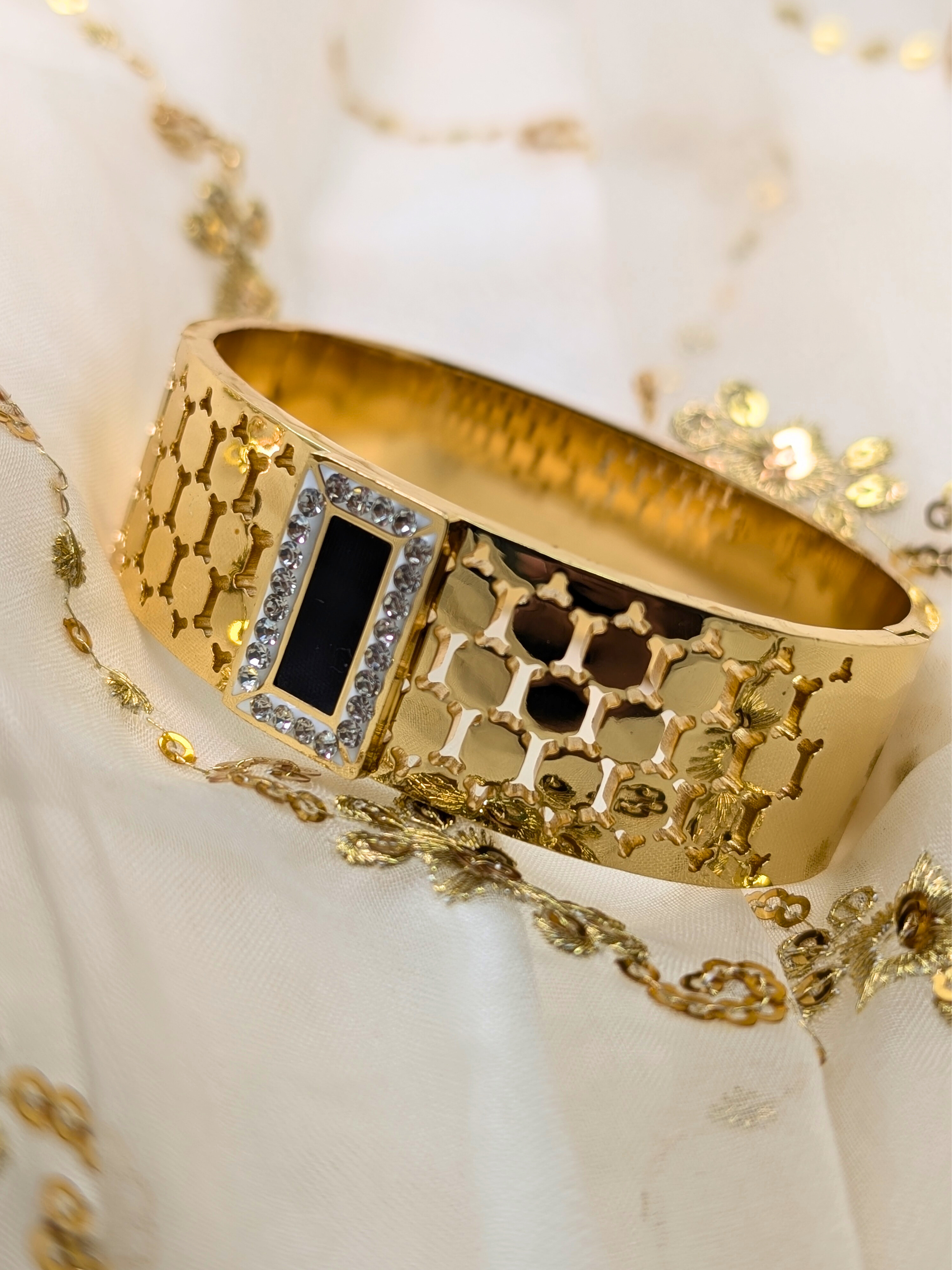 Golden Mesh Heritage Cuff