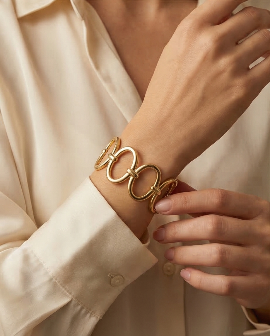 Luxe Interlocking Oval Statement Cuff