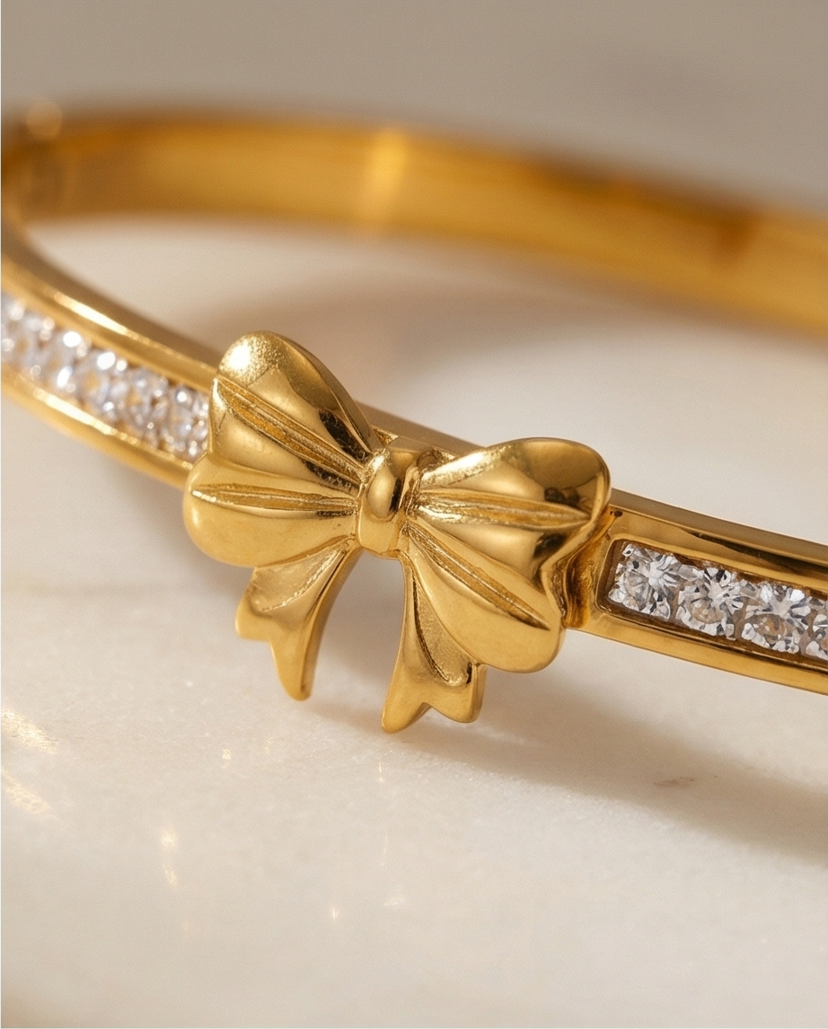 Crystal Bow Hand Cuff